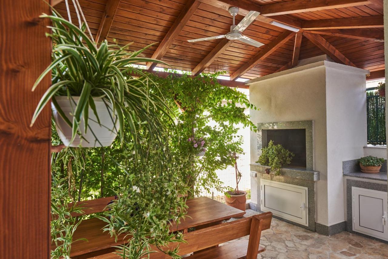 Barbara-kastela With Heated Pool Apartment Kastela