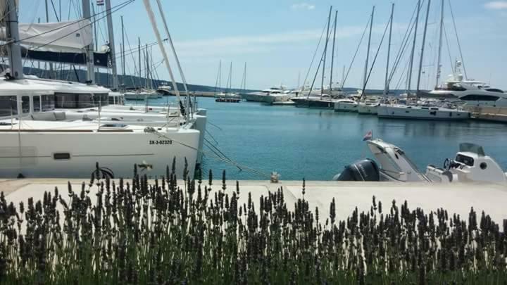Apartment Barbara-kastela With Heated Pool