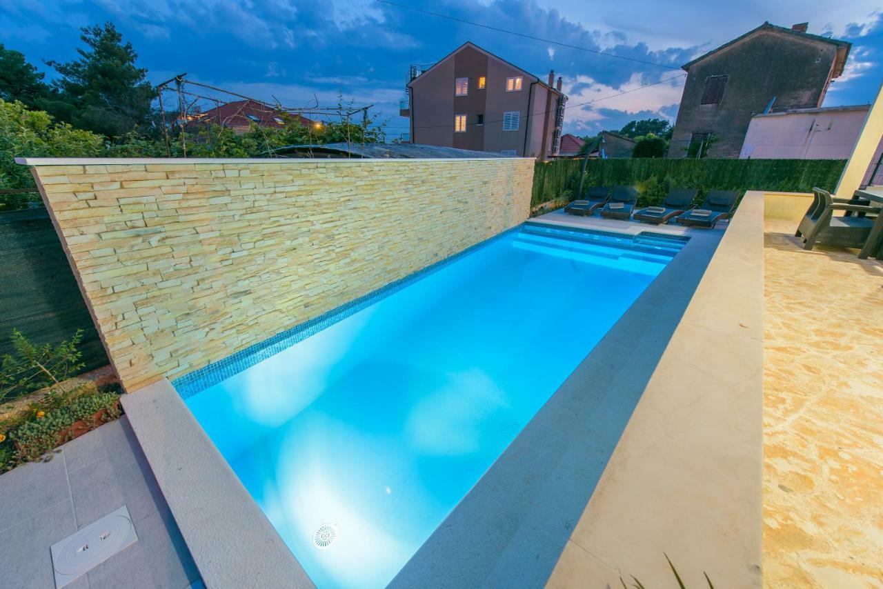 Apartment Barbara-kastela With Heated Pool