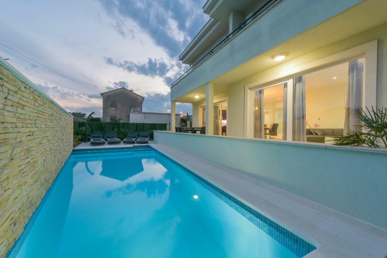 Barbara-kastela With Heated Pool Apartment