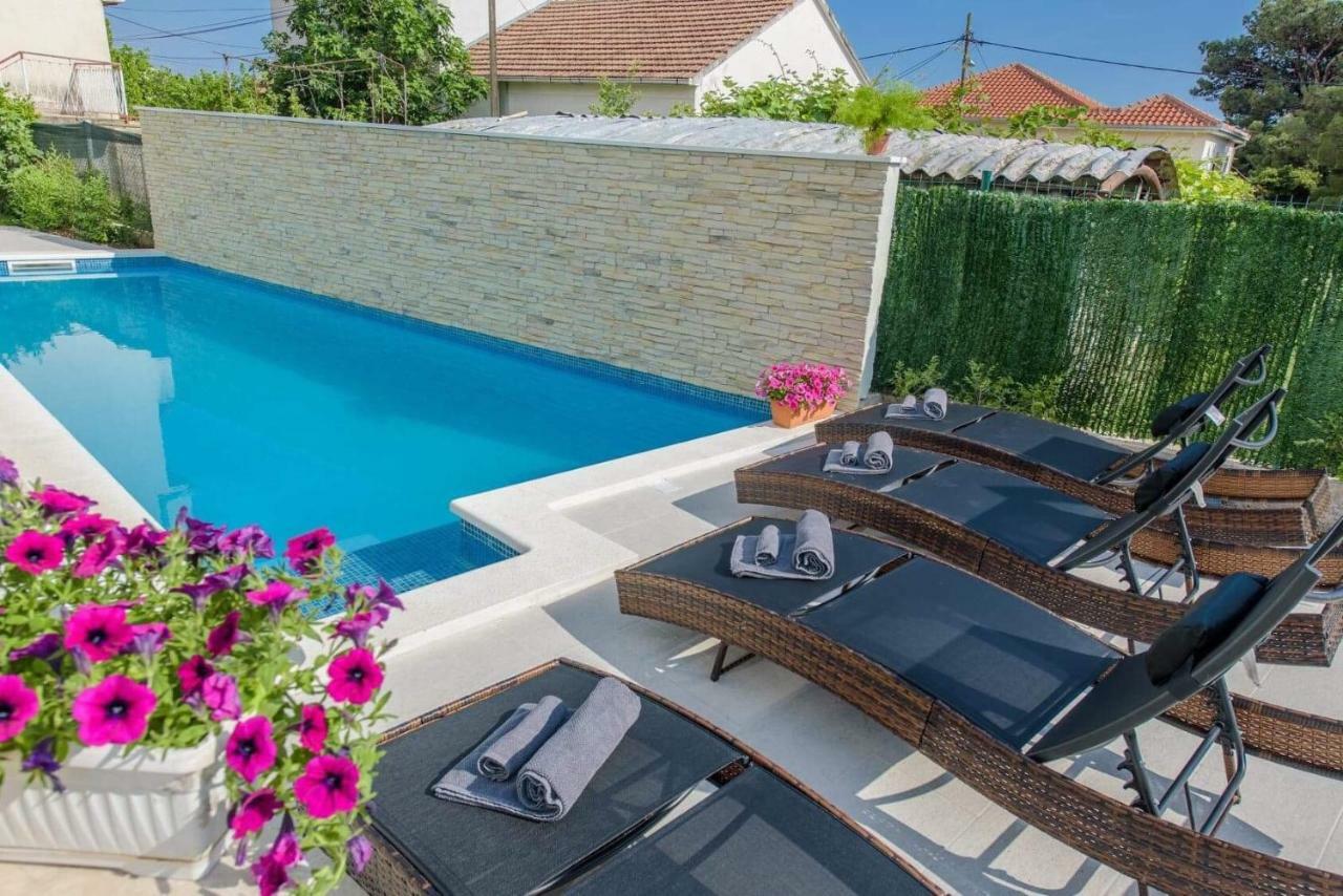 Barbara-kastela With Heated Pool Apartment *