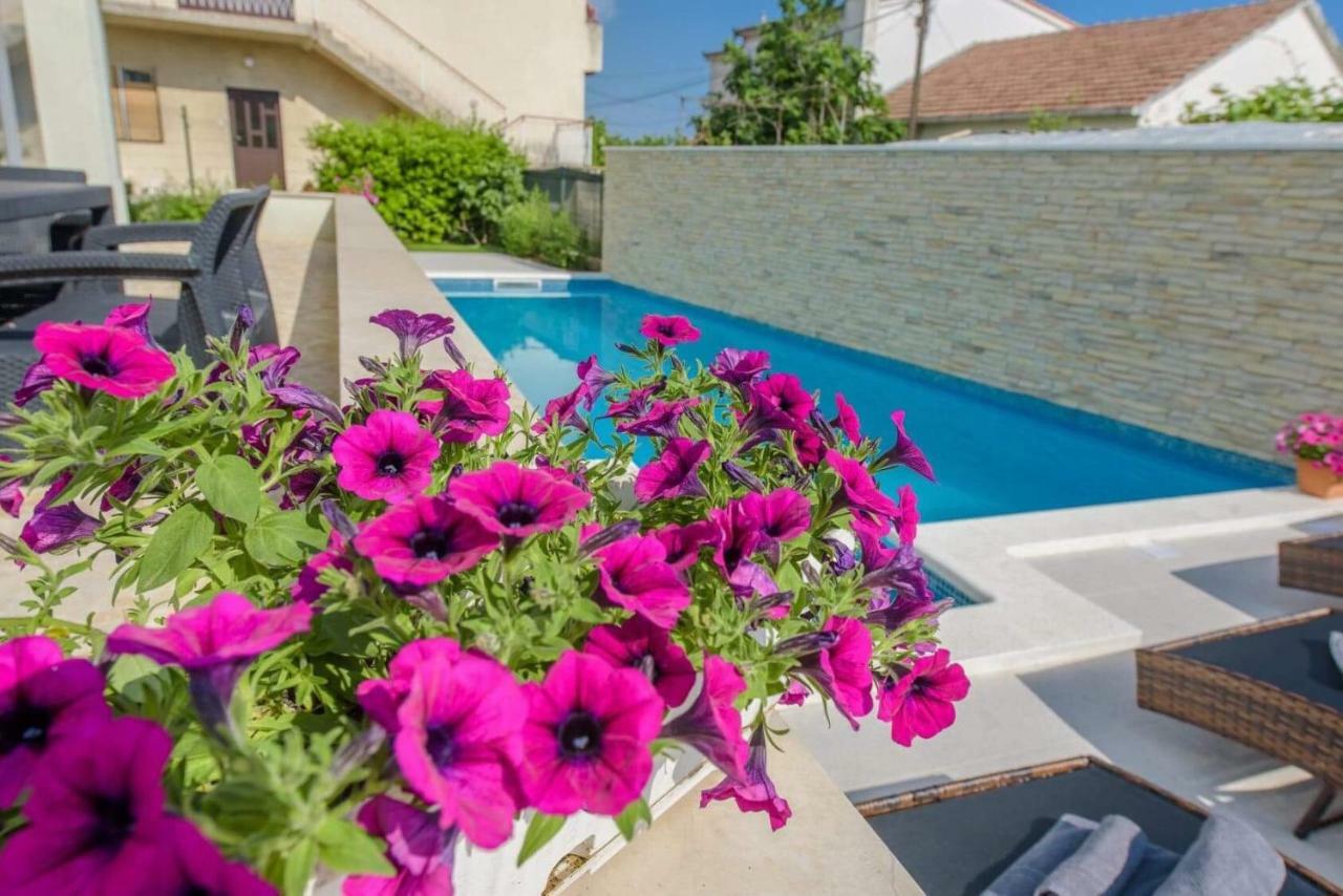 Barbara-kastela With Heated Pool Kastela